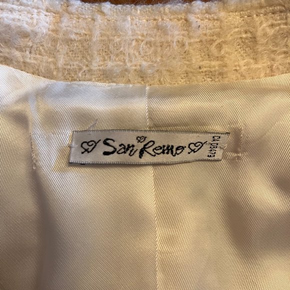 San Remo Cream waffle texture with lace trim, Fits size 8 - Picture 2 of 9